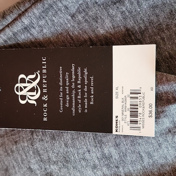 Rock and Republic key hole neckline Kiss top gray silver red size XL - Picture 3 of 8